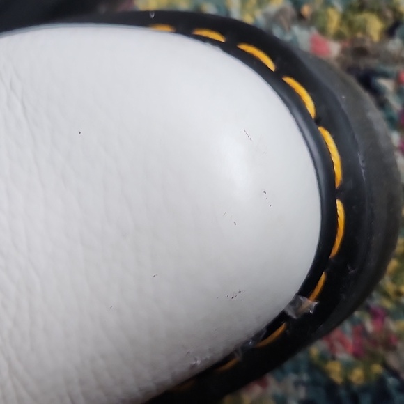 Dr. Martin's AirWair boots - Picture 7 of 9